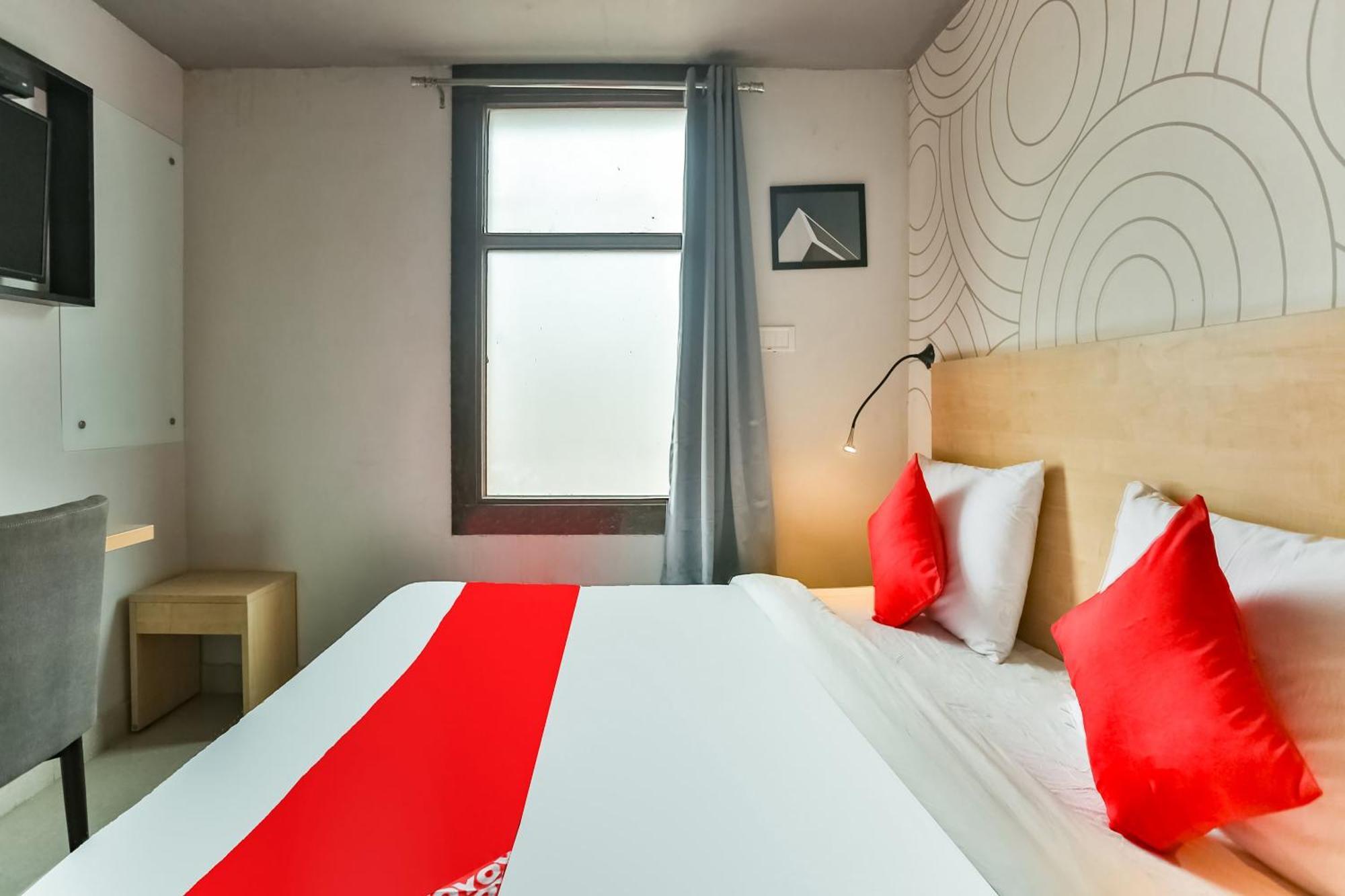 Hotel O Happy Inn Дели Экстерьер фото