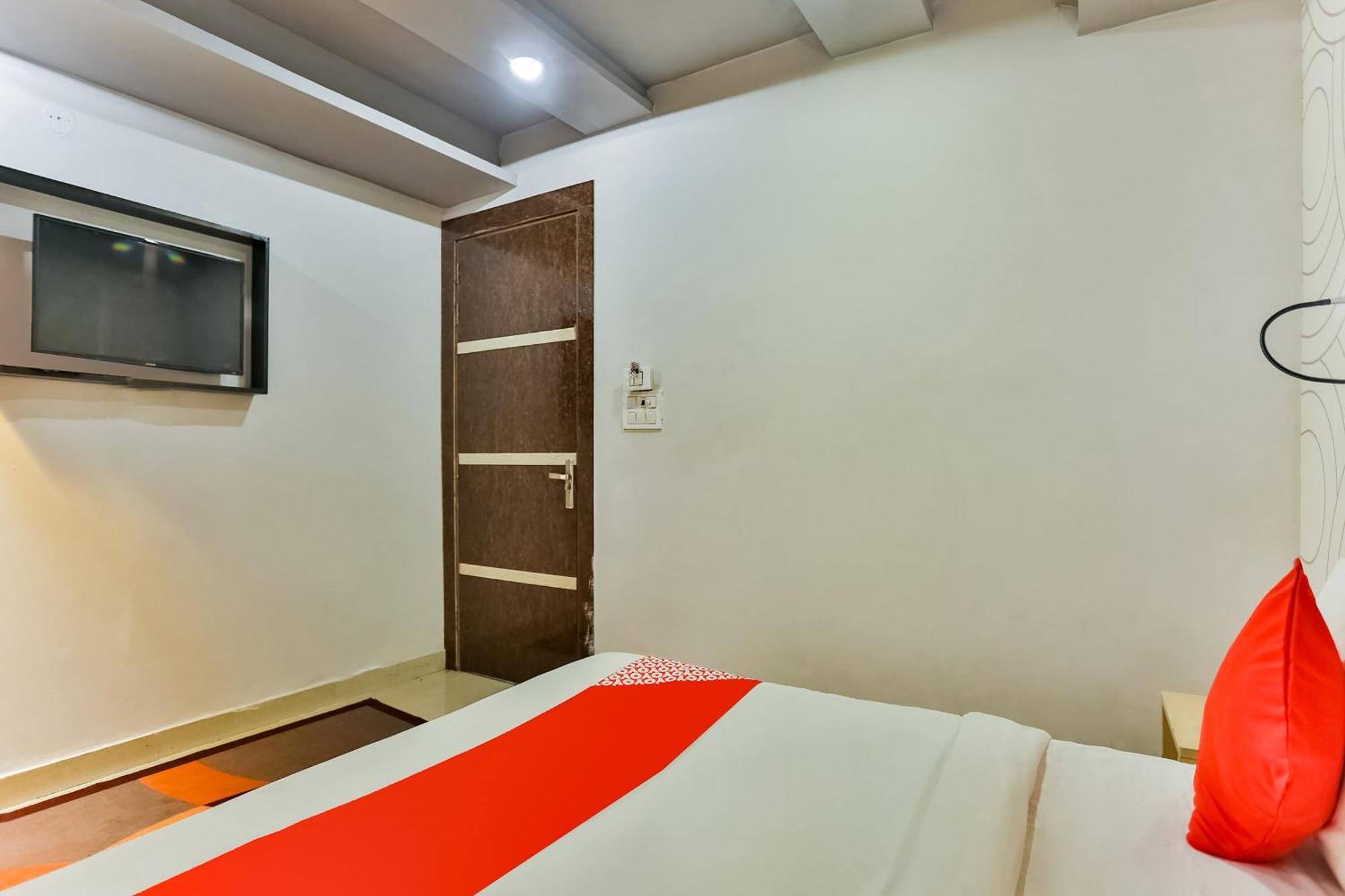 Hotel O Happy Inn Дели Экстерьер фото