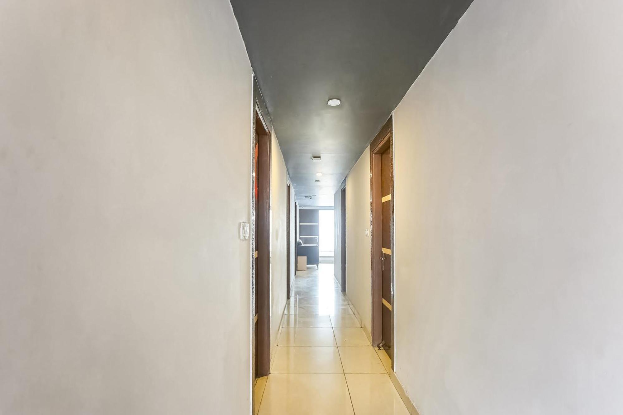 Hotel O Happy Inn Дели Экстерьер фото